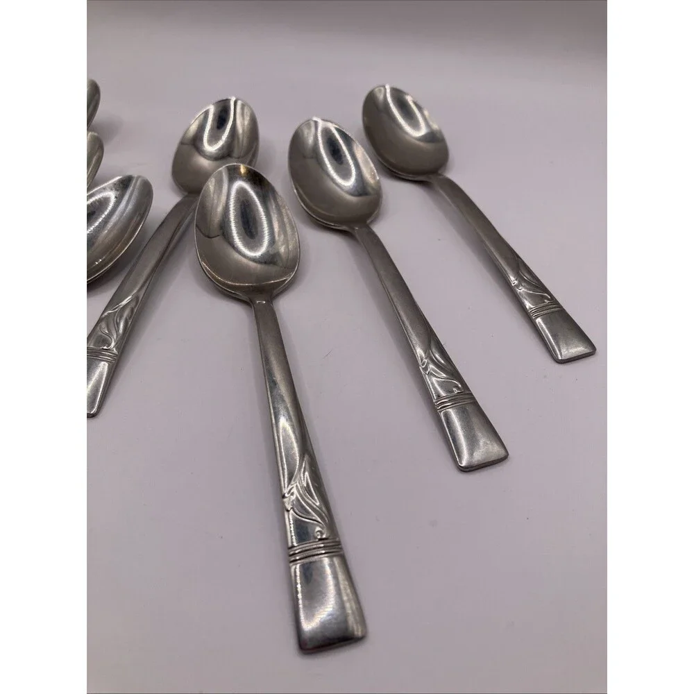 Vintage Rogers Cutlery Stainless USA INS112 Lot Of 7 Teaspoons Leaf Pattern